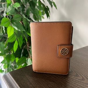 TORY BURCH WALLET